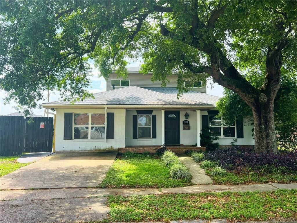 Property Photo:  2112 Deerfield Road  LA 70056 