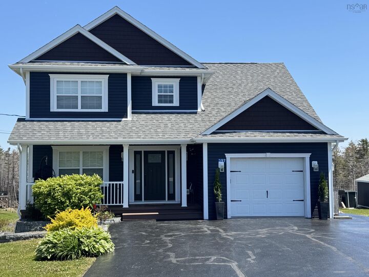 397 Hemlock Drive — photo 1