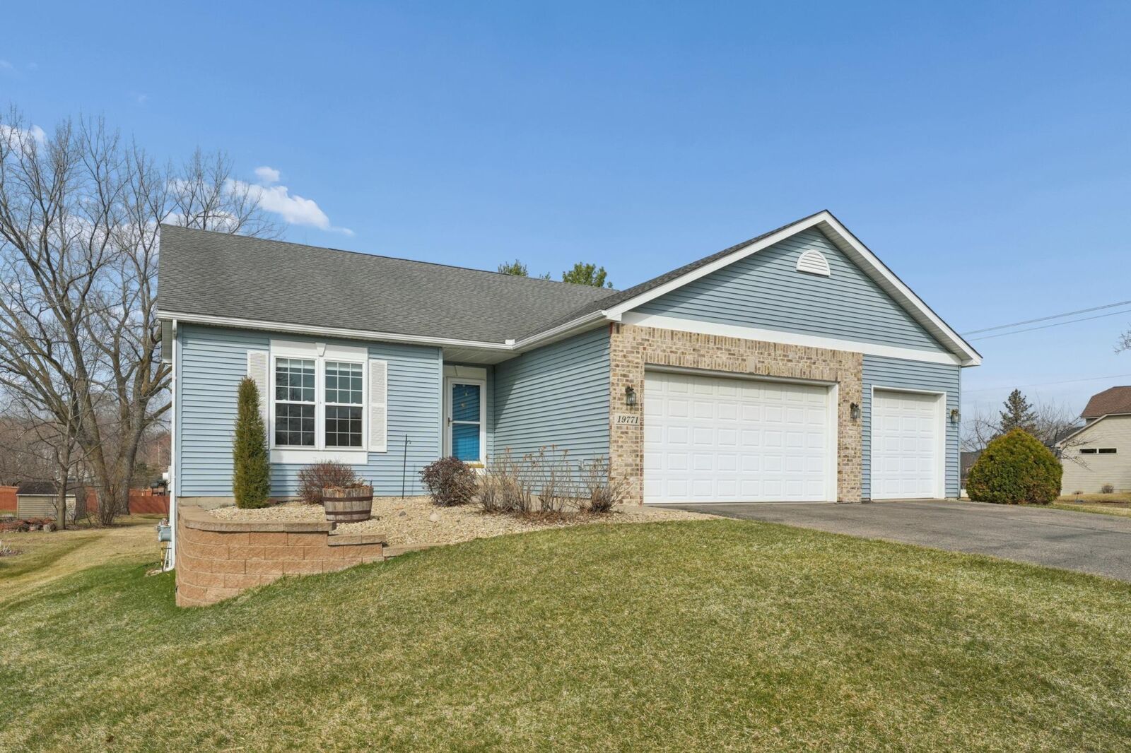 Property Photo: 19771 Calgary Trail MN 55024