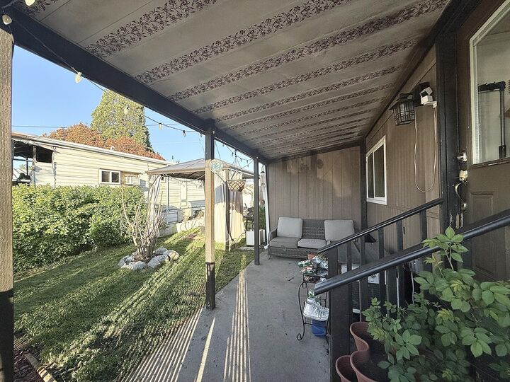 Property Photo:  2395 Redwood Avenue 23  OR 97527 