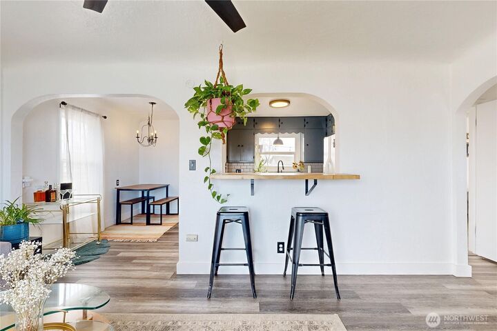 Property Photo:  1572 E Alder Street  WA 99362 