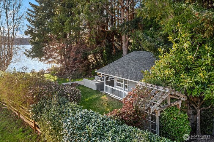 Property Photo: 6602 Cromwell Beach Drive NW WA 98335