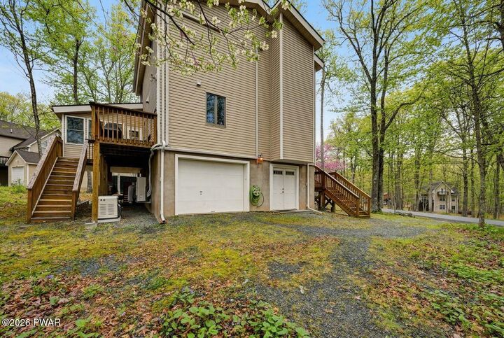 Property Photo: 258 W Lakeview Road PA 18435