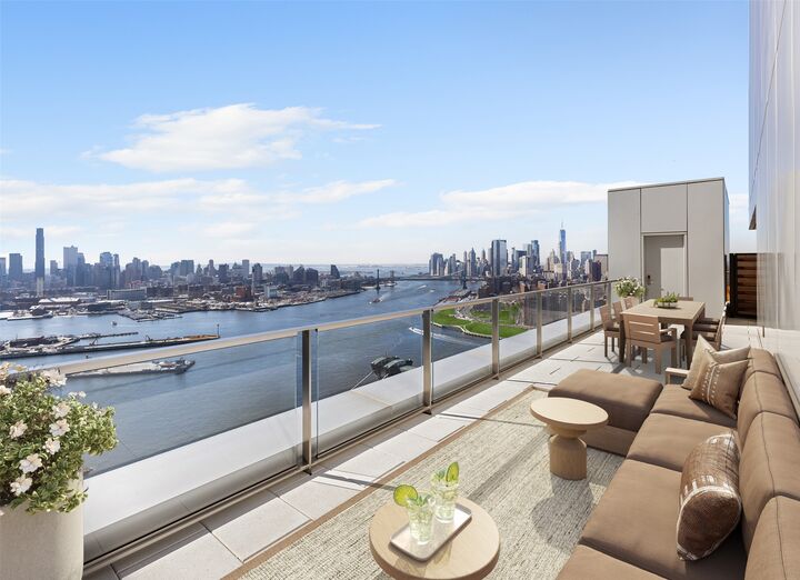 Property Photo: 8 S 4th Street Ph3b NY 11249