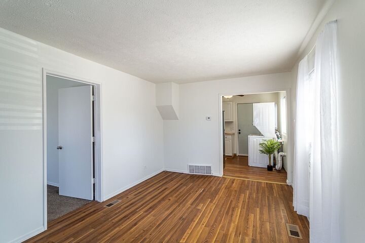 Property Photo: 1708 E Tilsley Pl WA 99207