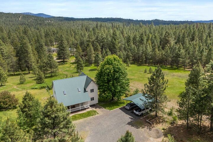 Property Photo:  32626 N Milan Rd  WA 99003-8855 