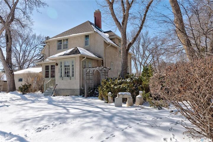 Property Photo:  2648 Retallack Street  SK S4T 2L5 