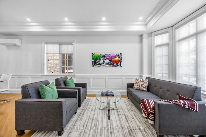 Property Photo: 55 Lonsdale Road ON M4W 1W4