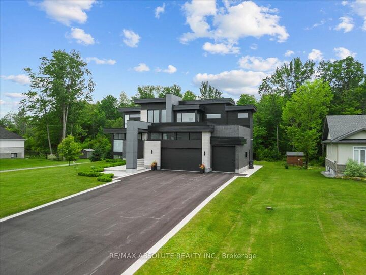 Property Photo: 553 Shoreway Drive ON K4P 0G3