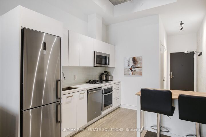 Property Photo:  608 Richmond Street W 210  ON M5V 0N9 