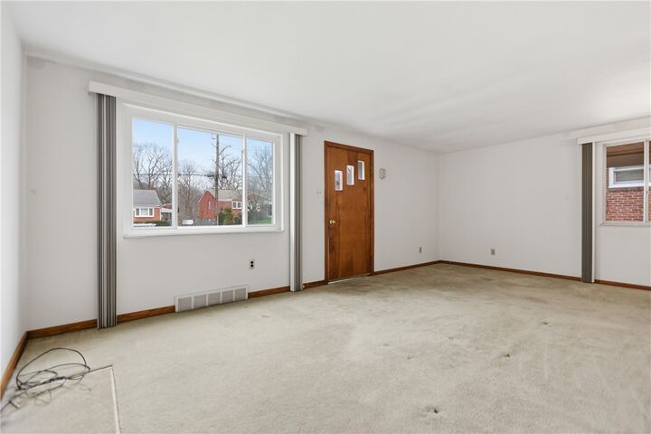 Property Photo:  1429 Romano Dr  PA 15017 