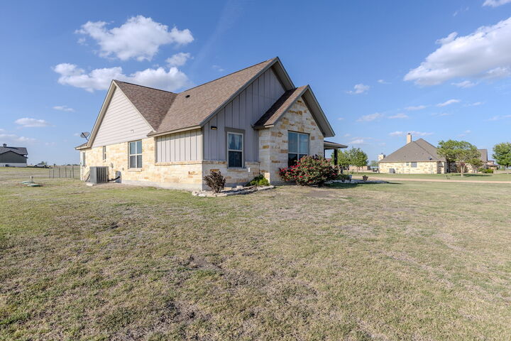 Property Photo:  4846 County Road 327 Road  TX 76530 
