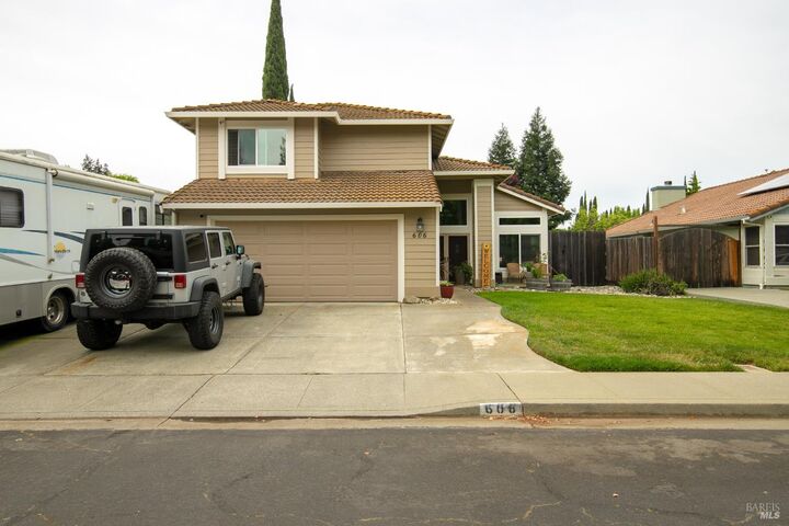 Property Photo:  606 Sunnyvale Place  CA 95687 