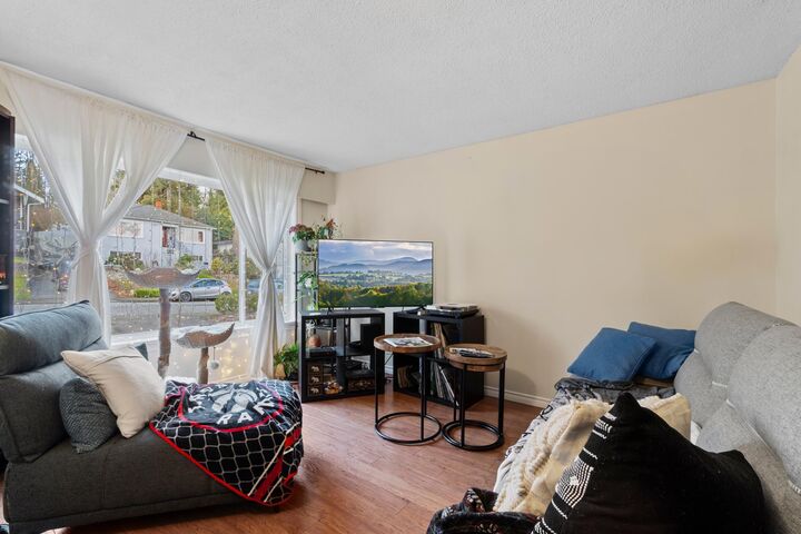 Property Photo: 570 Colby Street BC V3L 3Z1