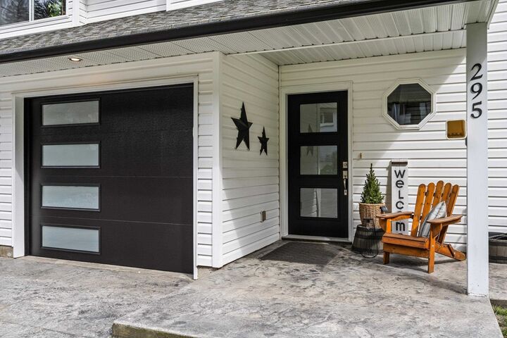 Property Photo: 295 Forrest Crescent BC V0X 1L4