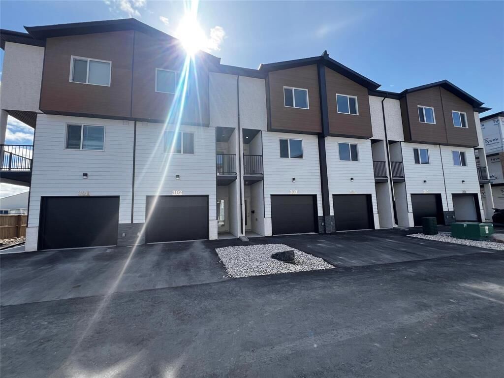 Property Photo:  591 Washington Avenue  MB R2K 1M1 