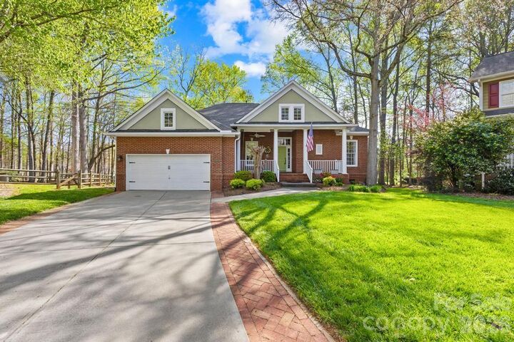 Property Photo:  15815 Kincardin Drive  NC 28078 