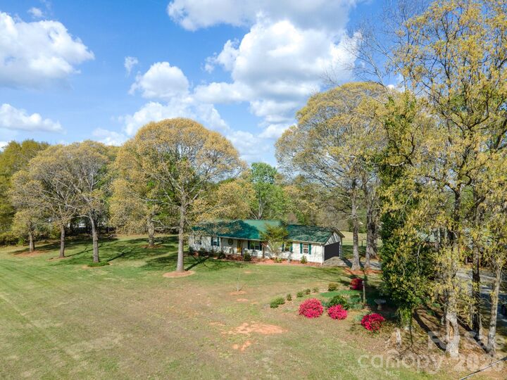 Property Photo: 284 Blossom Hill Road NC 28092