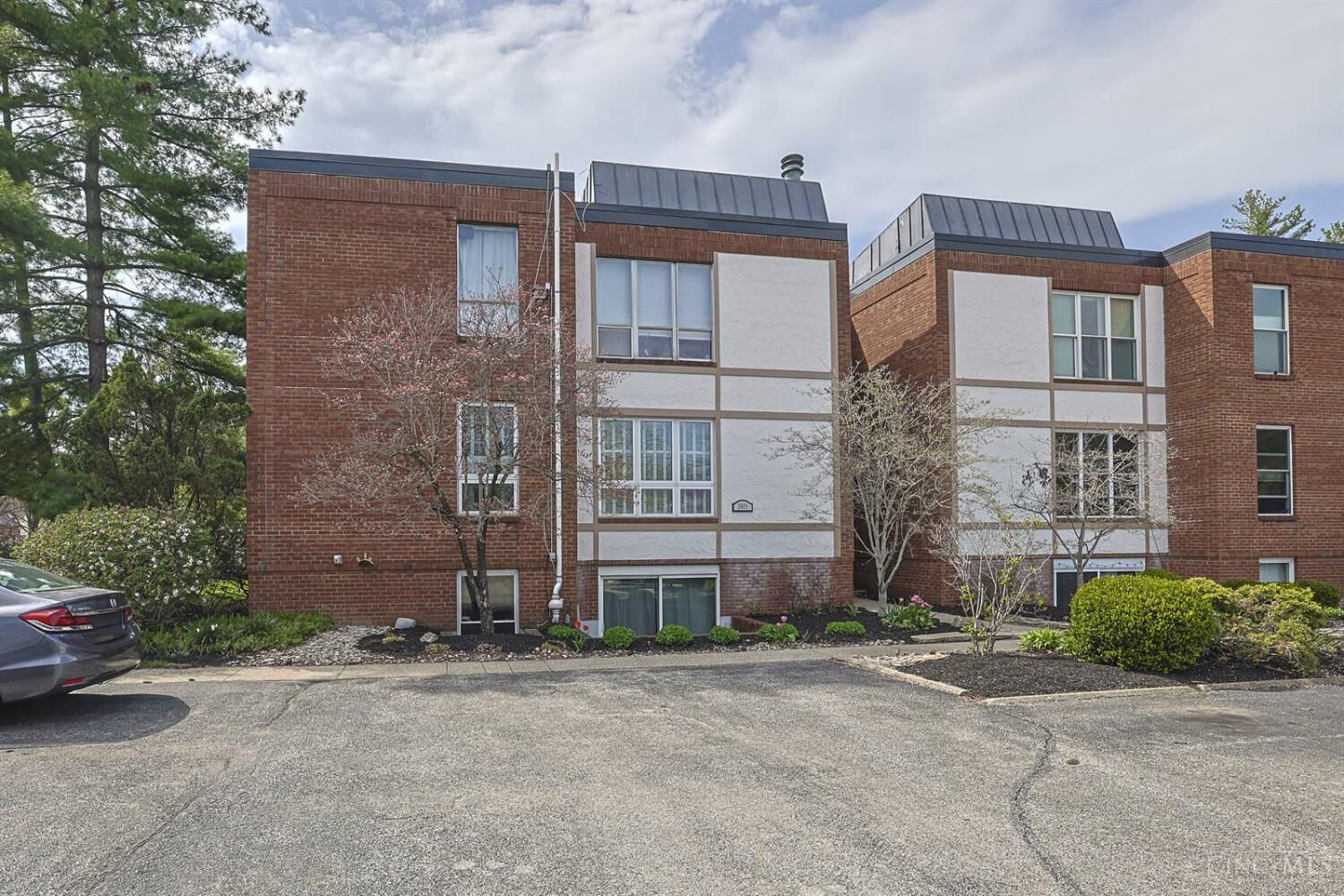 Property Photo:  3809 Petosky Avenue  OH 45227 