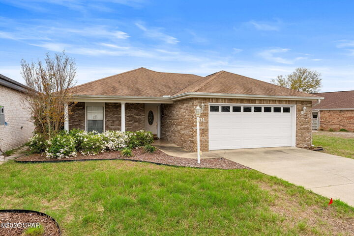 Property Photo: 114 Lakeridge Drive FL 32405