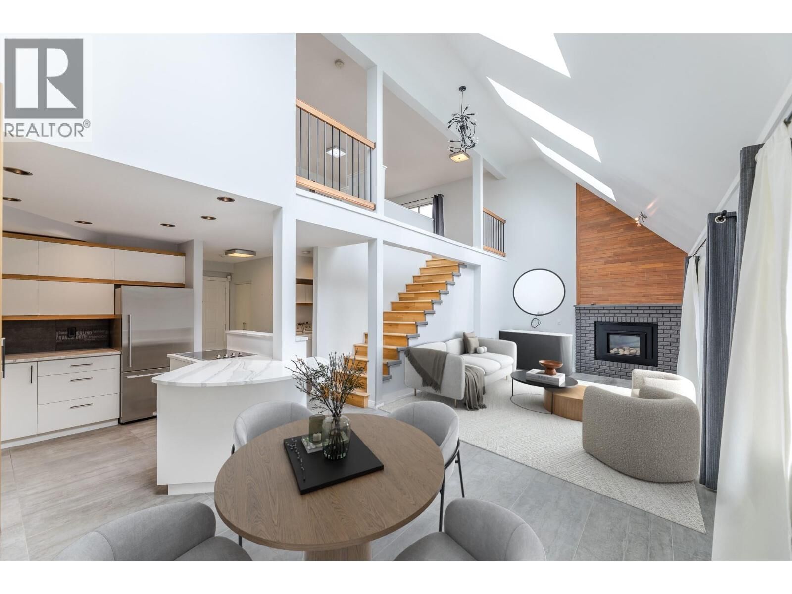 Property Photo: 335 Churchill Avenue 201 BC V2A 1C9