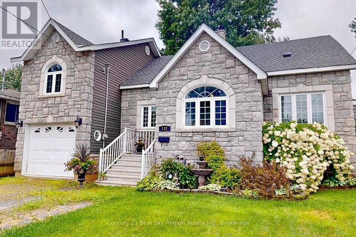 Photo de la propriété:  137 Whitney Avenue  ON P1A 1Y7 