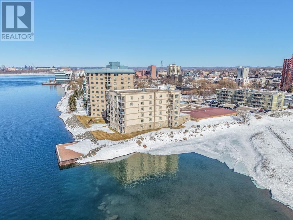 Photo de la propriété:  719 Bay St # 603  ON P6A 6Y3 