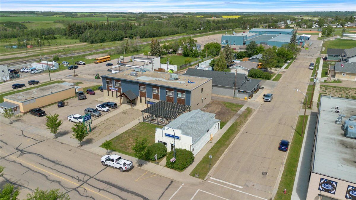 Property Photo:  50 Avenue  AB T0A 1N0 
