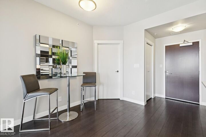 Property Photo:  10410 102 Avenue NW 905  AB T5J 0E9 
