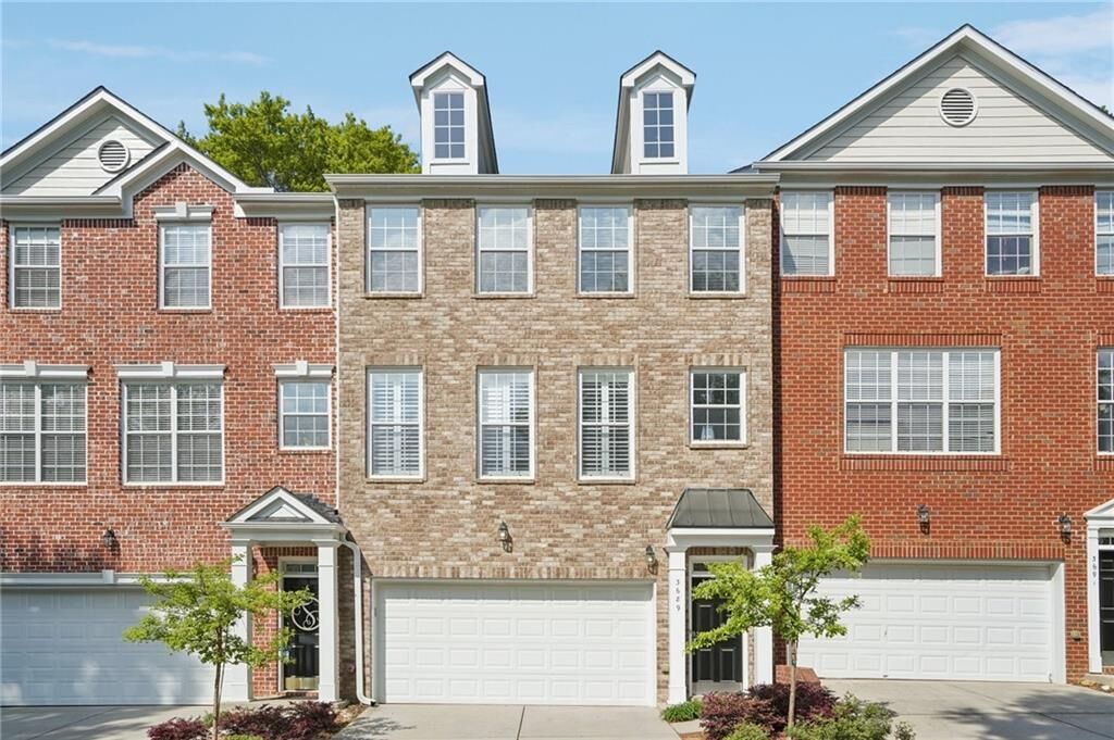 Property Photo: 3689 Chattahoochee Summit Drive SE GA 30339