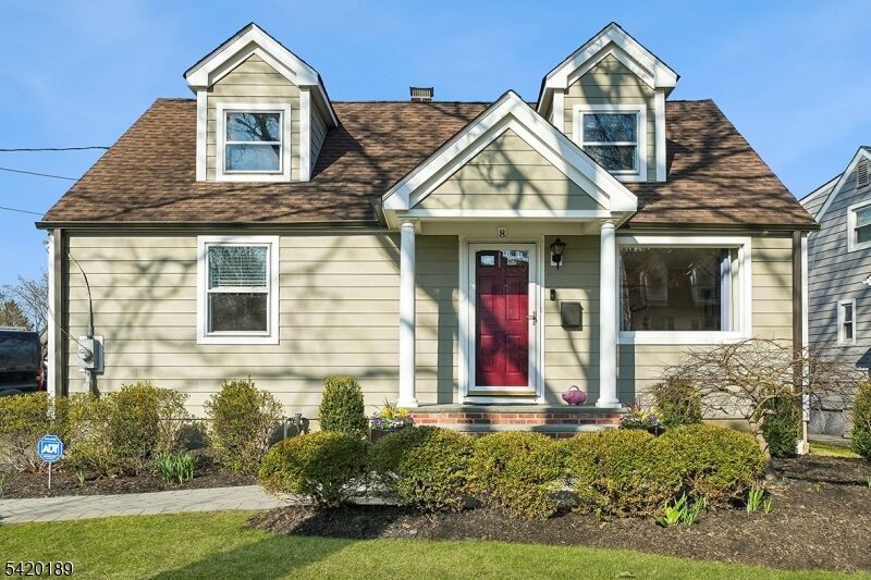 Property Photo:  8 Edison Dr  NJ 07901 