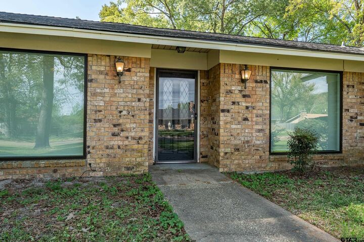 Property Photo:  150 Rodney  TX 75765 