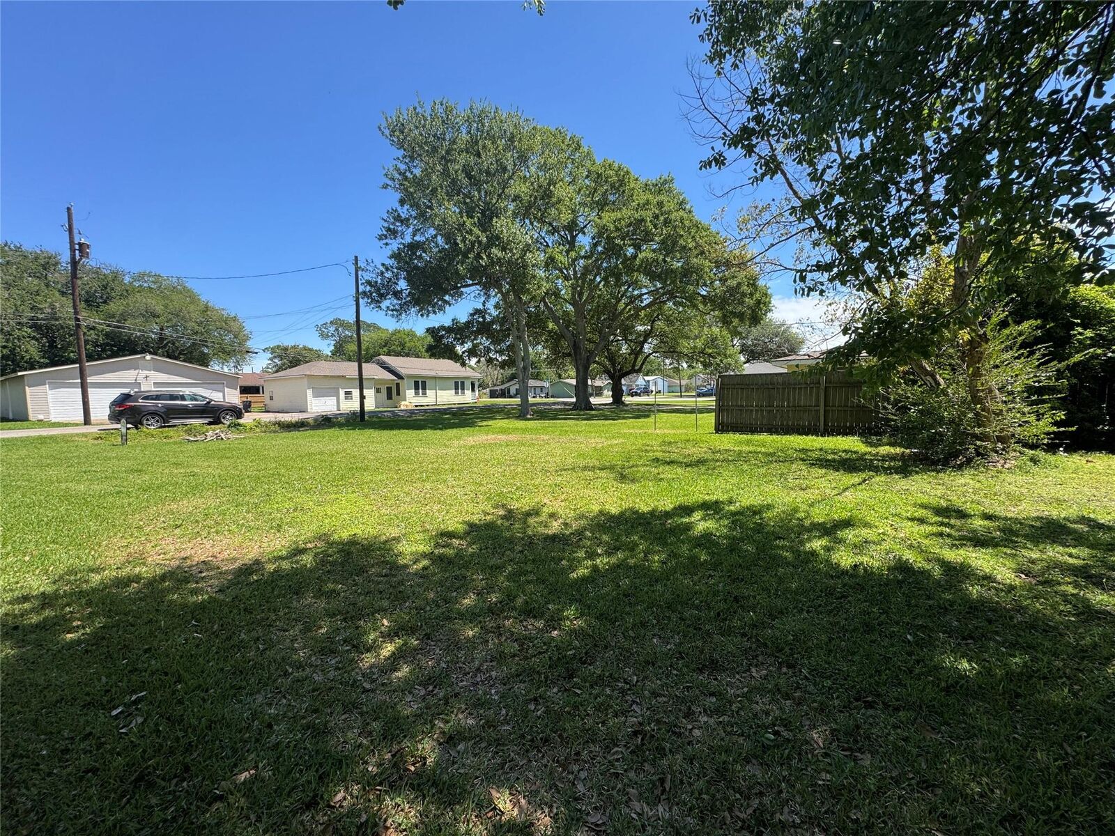 Property Photo: 5419 Whitaker Street TX 77619