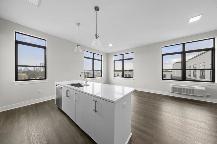 Property Photo:  121 34th St 405  NJ 07087-5902 