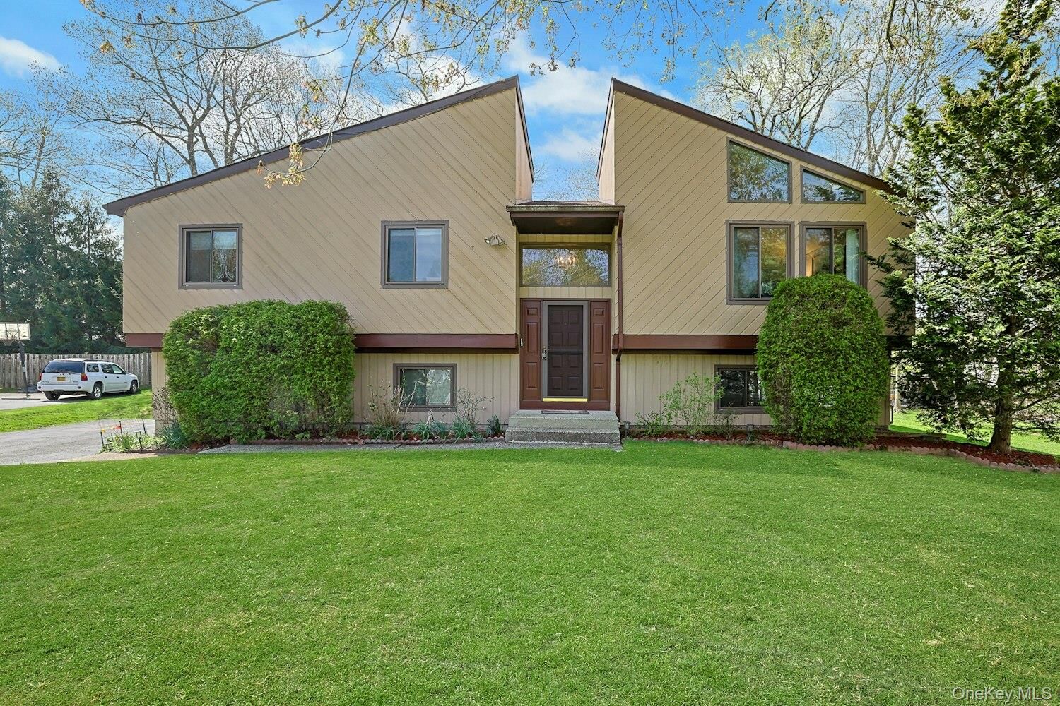 Property Photo:  973 Tilton Road  NY 10989 