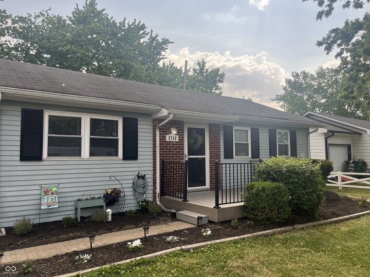 Property Photo:  1713 Manor Drive  IN 46052 