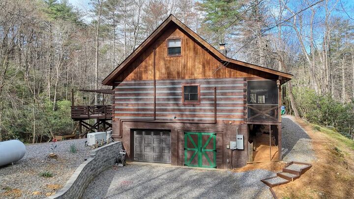 Property Photo: 520 Farmer Drive NC 28906