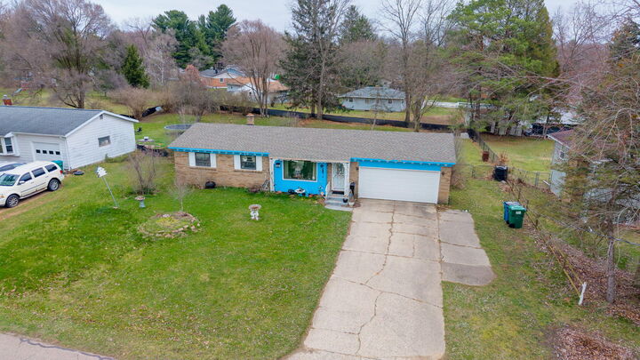 Property Photo: 910 N Washington Avenue MI 49037