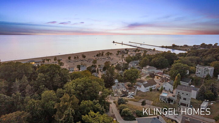 Property Photo:  140 Prospect Street  MI 49417 