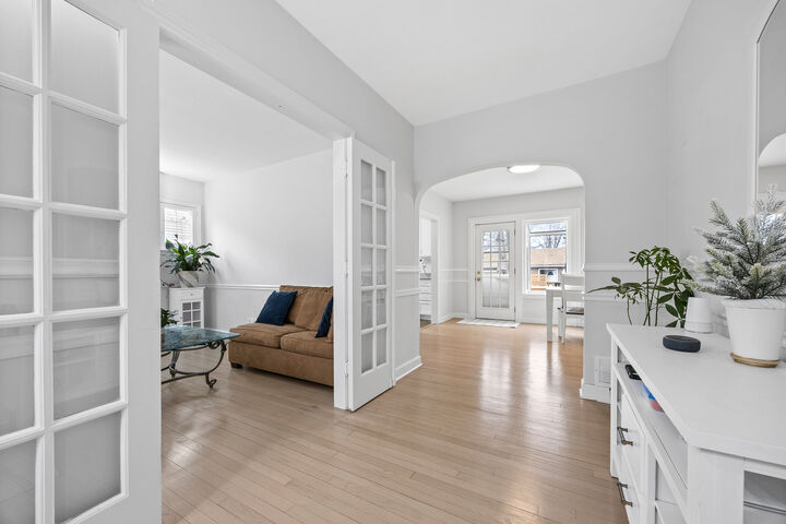 Property Photo: 1032 Sheridan Avenue IL 60015