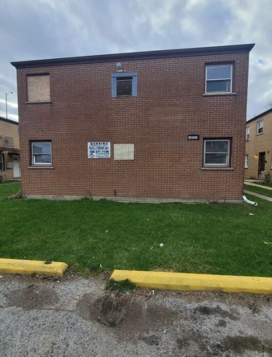 Property Photo:  14521 S Richmond Avenue 4  IL 60469 