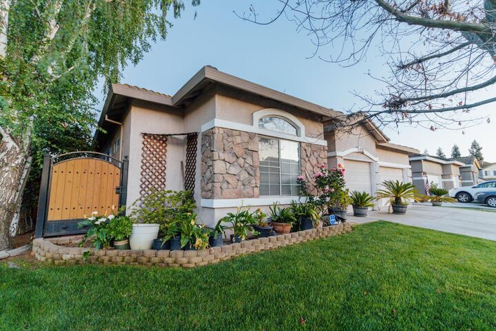 Property Photo: 2418 Sailboat Court CA 95206