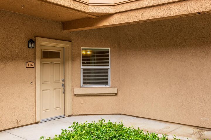 Property Photo: 1900 Danbrook Drive 116 CA 95835