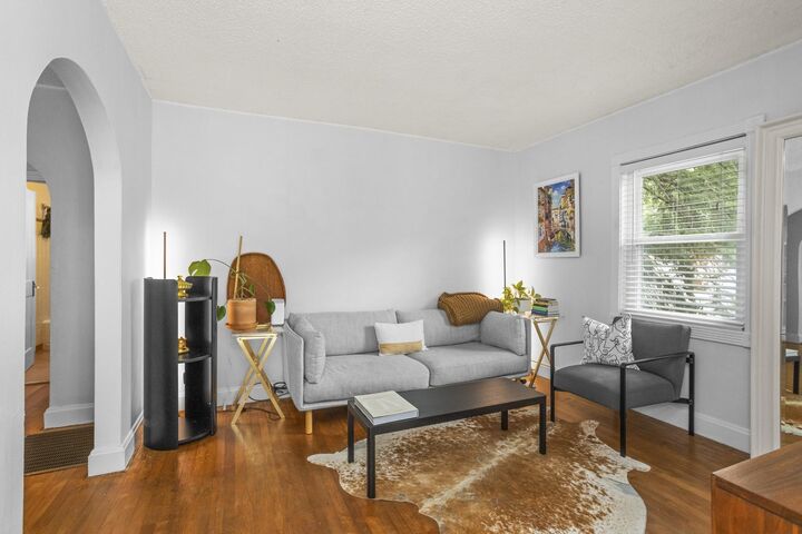 Property Photo:  810 N 16th St  TN 37206 