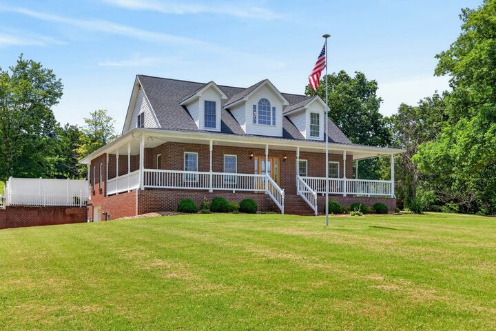 Property Photo: 3989 Cadiz Rd TN 37028