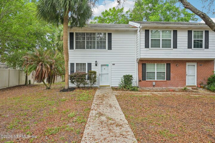 Property Photo:  406 Kettering Way  FL 32073 