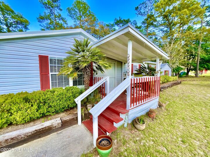 Property Photo:  129 Crystal Lake Drive  FL 32666 