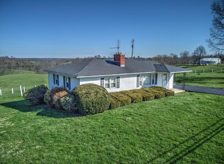 Property Photo:  2320 Knoxville Road  KY 41035 