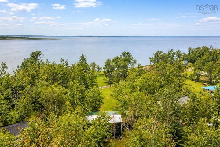 Property Photo: 123 Fieldwood Lane NS B0K 1V0