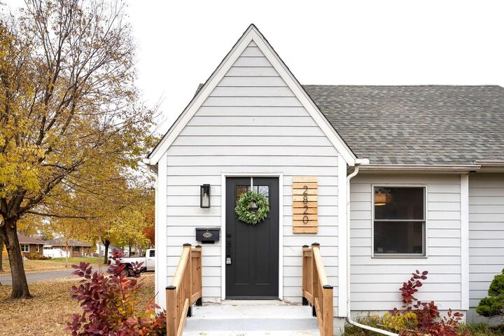 Property Photo:  2820 50th Ave N  MN 55430 